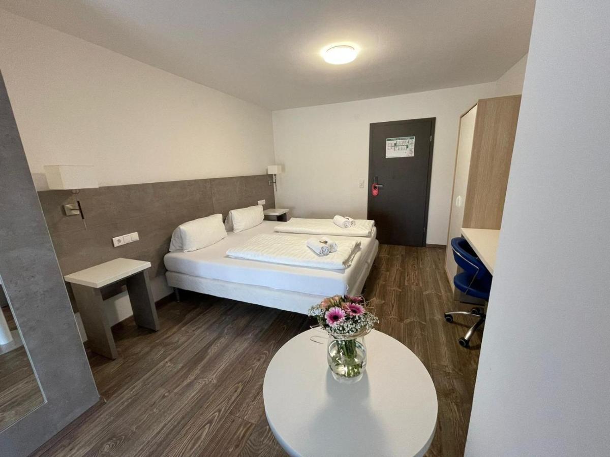 Hotel Wiesental Naehe Friedrichshafen ميكنبورن المظهر الخارجي الصورة